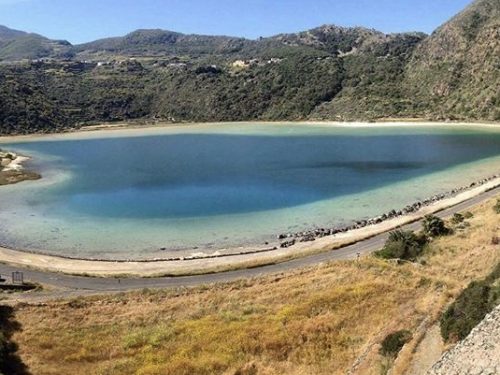 Lo Specchio di Venere: lo straordinario, benefico e leggendario lago dell’isola di Pantelleria