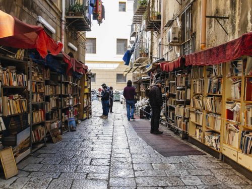 Palermo. Troppi libri: i vigili multano la biblioteca itinerante di Tramonte che rischia la chiusura