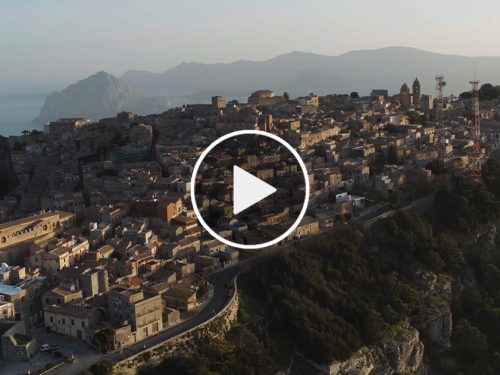 La voce del vento che canta e racconta le bellezze di Trapani in un video che emoziona